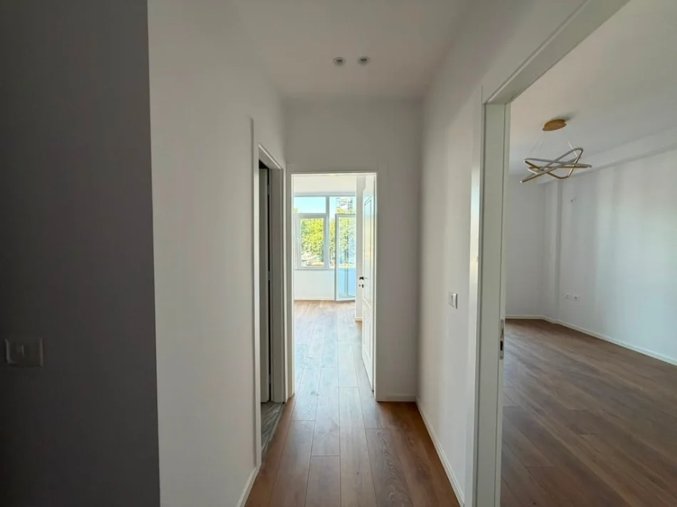 Tirane, shitet apartament 1+1+Ballkon Kati 2, 58 m² 128.000 € (DRITAN HOXHA)