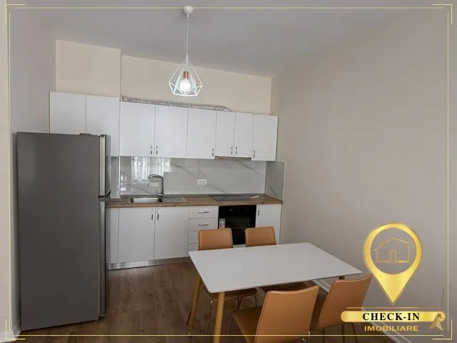 Tirane, jepet me qera apartament 1+1+Aneks+Ballkon Kati 2, 70 m² 520 € (Rruga 5 Maji)