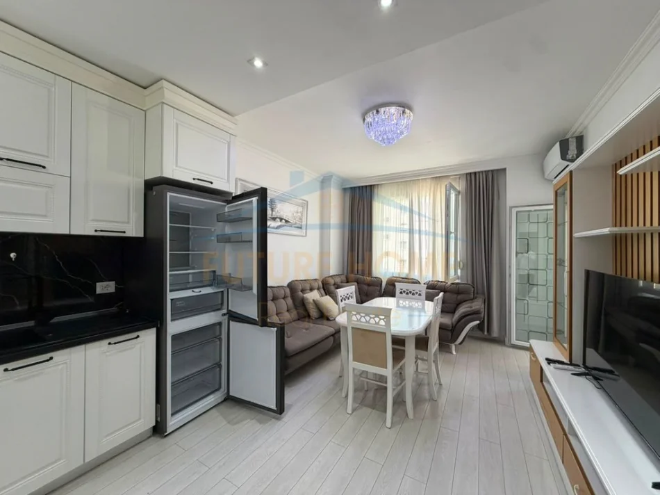 Tirane, shitet apartament 1+1+Ballkon Kati 6, 68 m² 129.000 € (UNAZA E RE)