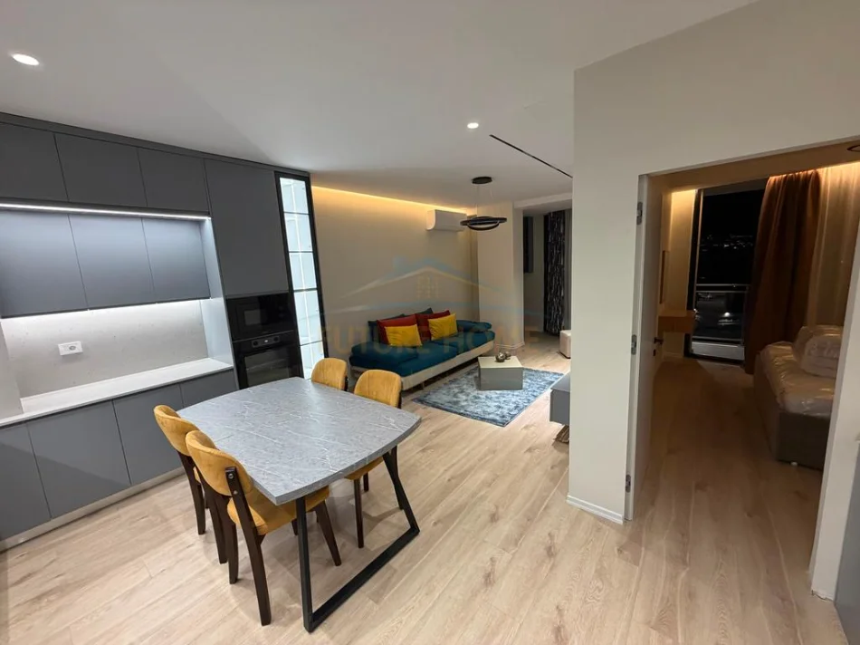 Tirane, jepet me qera apartament 1+1 Kati 8, 105.000 € 