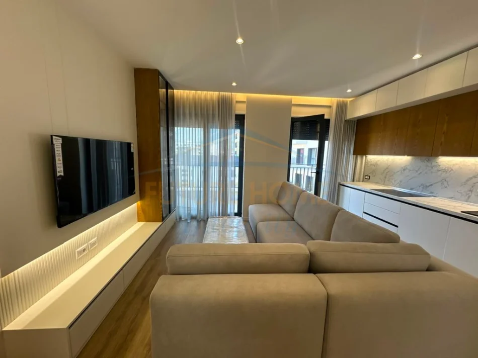 Tirane, jepet me qera apartament 2+1 Kati 7, 123 m² 858 € (Bulevardi i Ri)