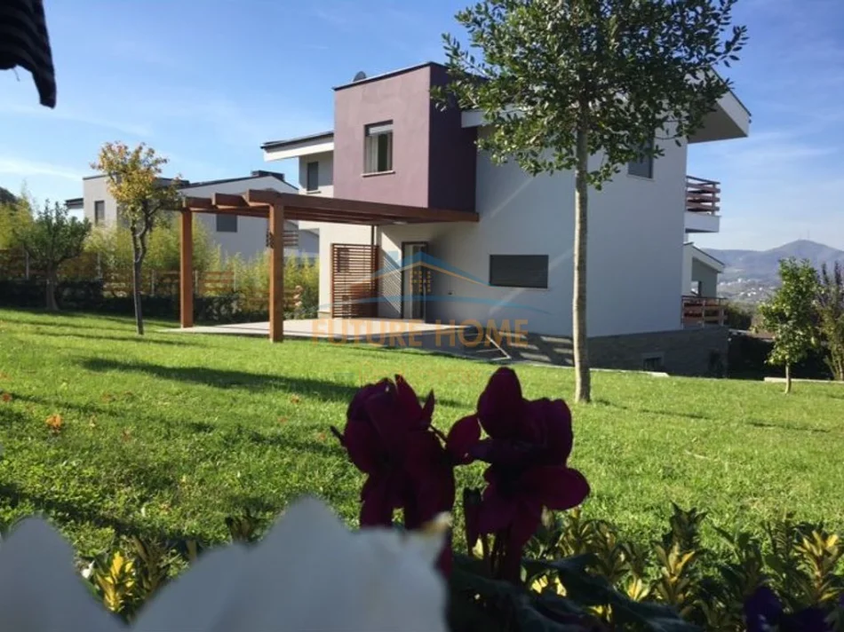 Tirane, jepet me qera Vile 5+1+Aneks+Ballkon Kati 3, 710 m² 