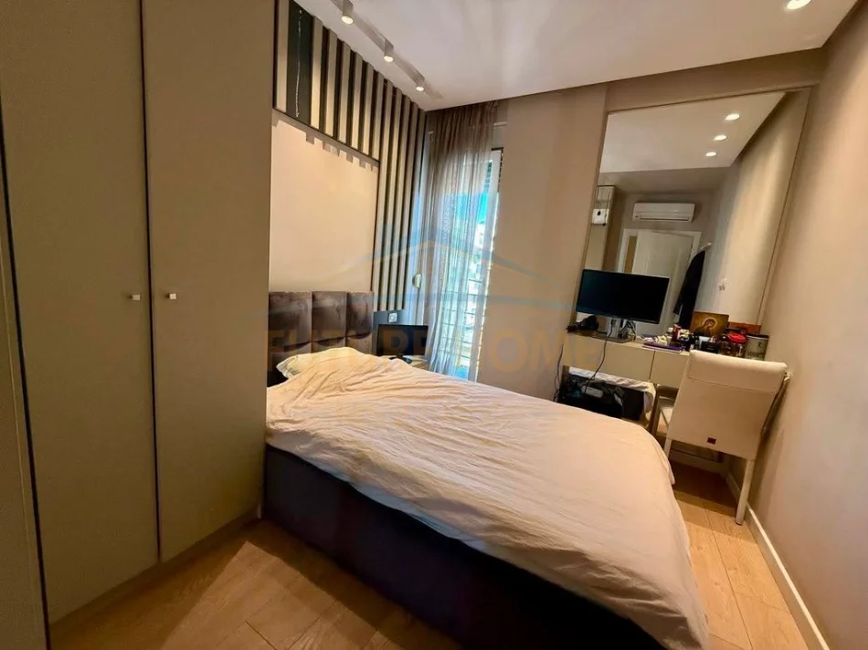 Tirane, shitet apartament 3+1 Kati 5, 122 m² 350.000 € (Rruga Mihal Grameno)