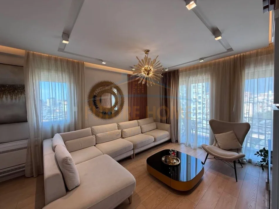 Tirane, shitet apartament 3+1 Kati 5, 122 m² 350.000 € (Rruga Mihal Grameno)