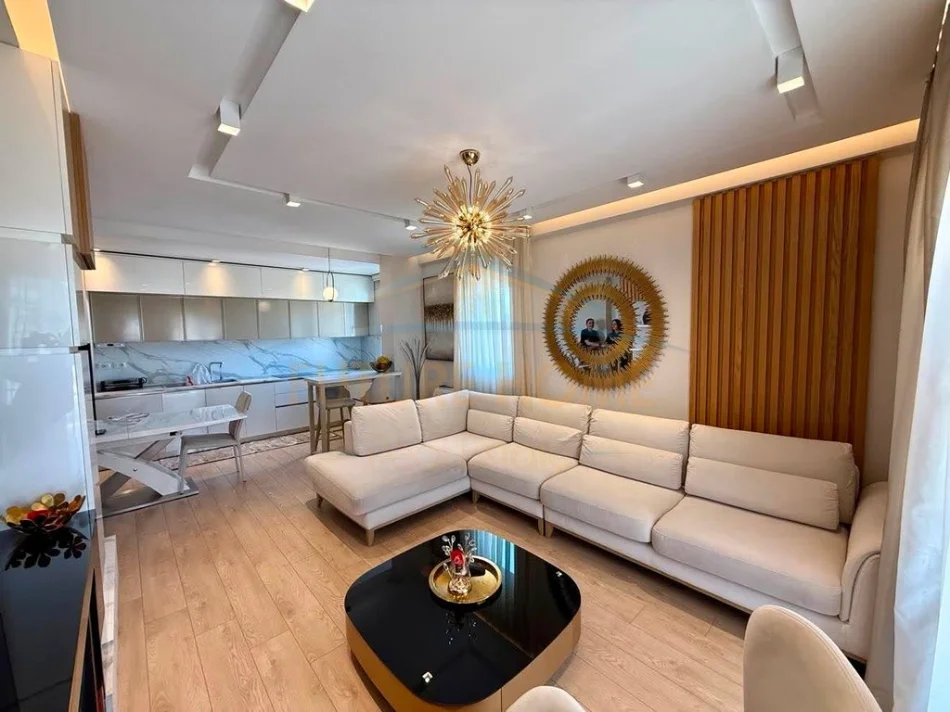 Tirane, shitet apartament 3+1 Kati 5, 122 m² 350.000 € (Rruga Mihal Grameno)