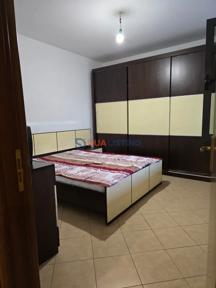 Tirane, jepet me qera apartament 2+1 , 92 m² 470 € (Kthesa e Kamzes)