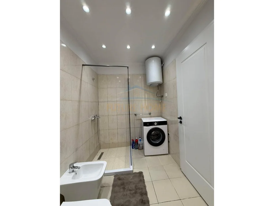 Tirane, shitet apartament 2+1 Kati 6, 114 m² 171.000 € (Yzberisht)