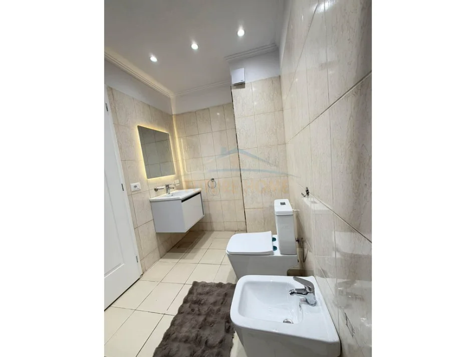 Tirane, shitet apartament 2+1 Kati 6, 114 m² 171.000 € (Yzberisht)