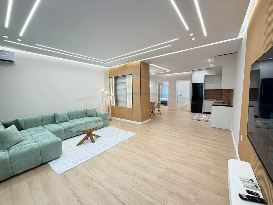 Tirane, shitet apartament 2+1 Kati 6, 114 m² 171.000 € (Yzberisht)