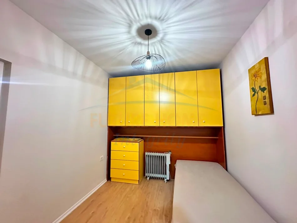 Tirane, shitet apartament 2+1 Kati 5, 66 m² 139.000 € (PORCELAN)