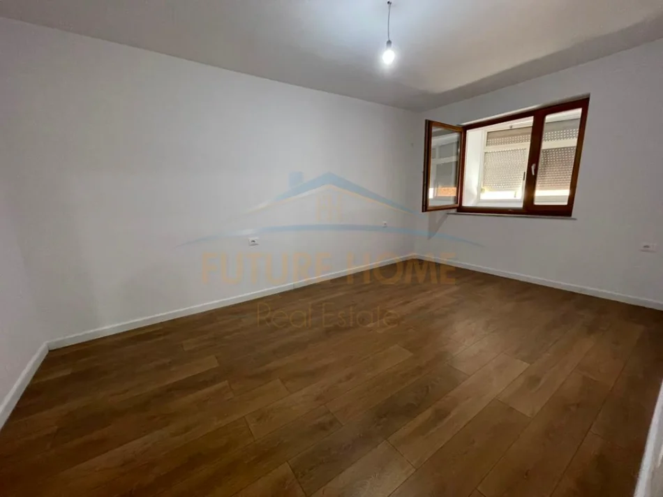 Tirane, shitet apartament 2+1 Kati 2, 96 m² 235.000 € (Pazari i Ri)