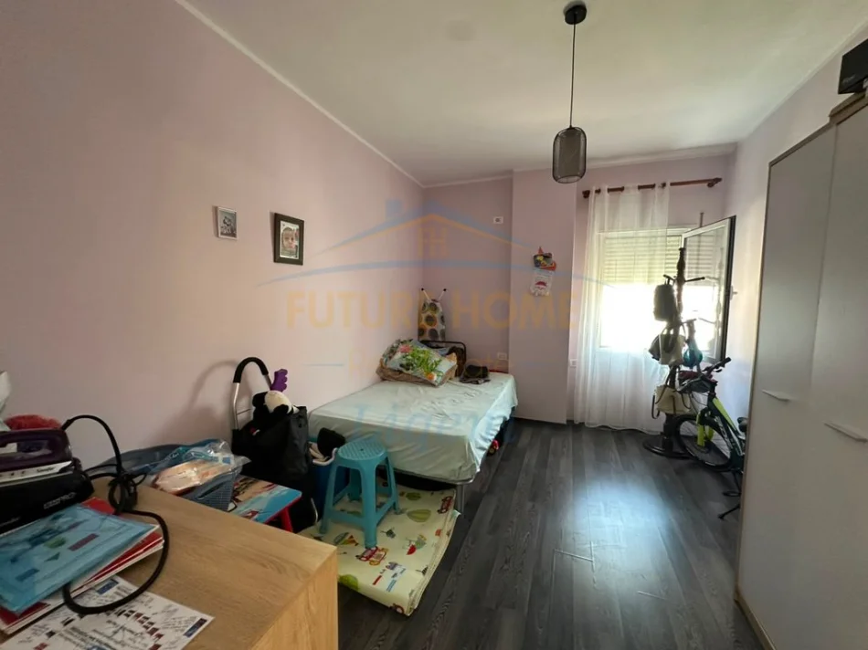 Tirane, shitet apartament 2+1 Kati 4, 90 m² 178.000 € (Fresk)