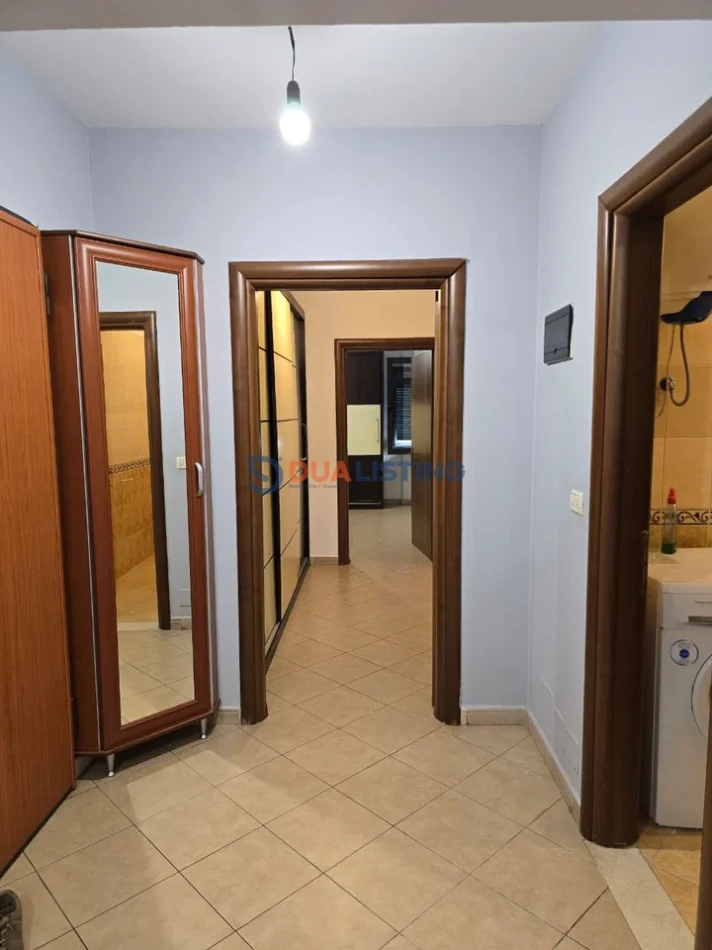 Tirane, jepet me qera apartament 2+1 , 92 m² 470 € (Kthesa e Kamzes)