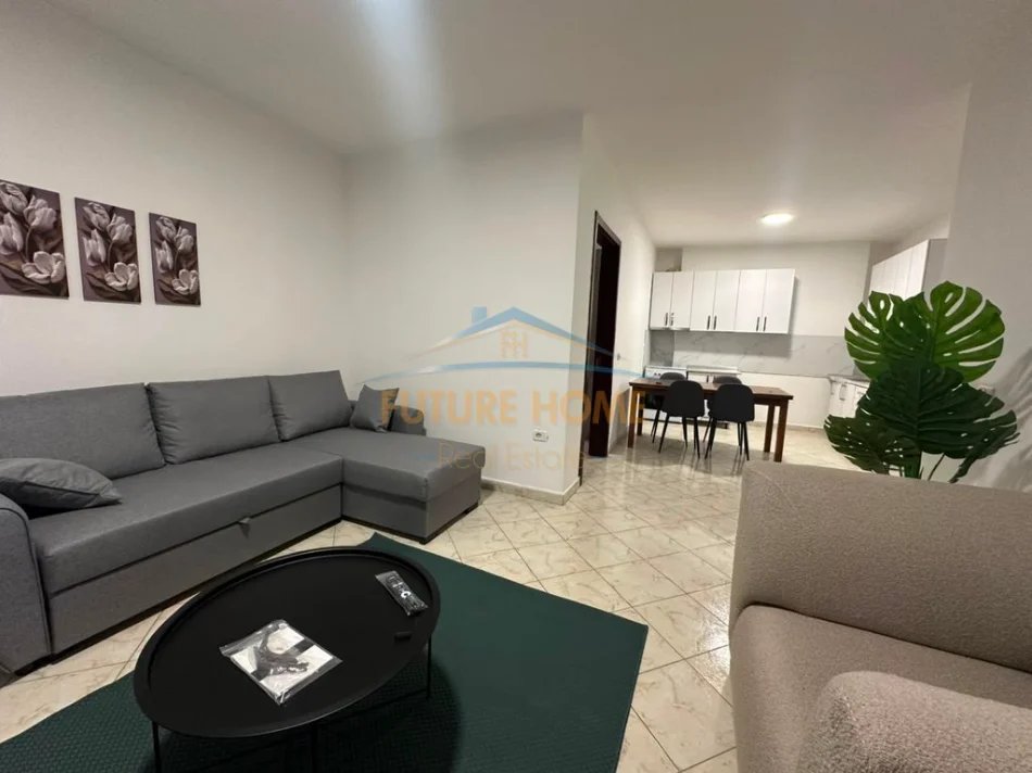 Qira,Apartament 2+1,Unaza Re ! 0696069906