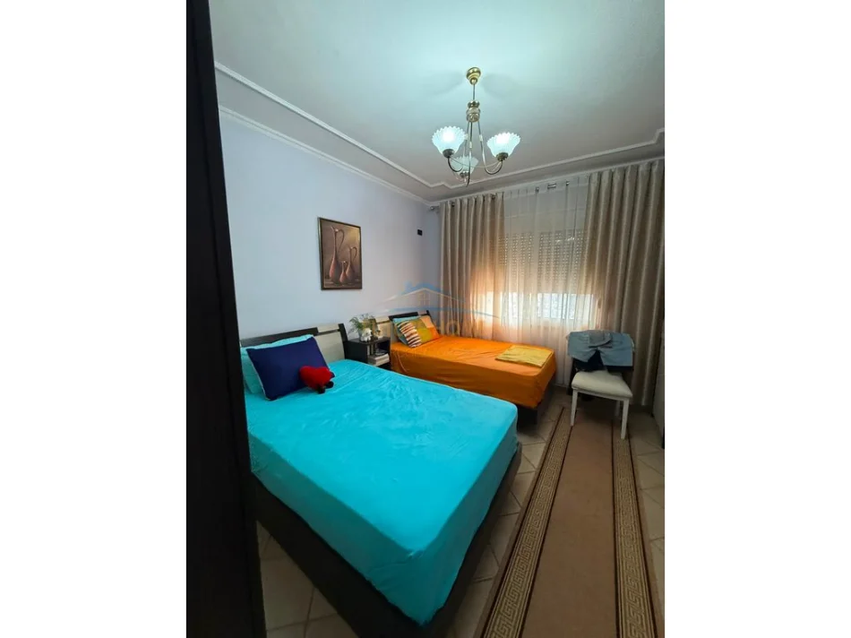 Shitet, Apartament 3+1+2, Rruga Sami Frasheri, Tirane 0696069906