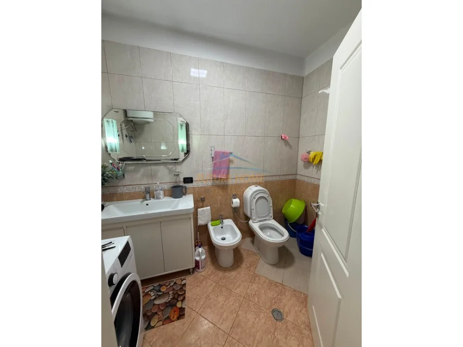 Shitet, Apartament 3+1+2, Rruga Sami Frasheri, Tirane 0696069906