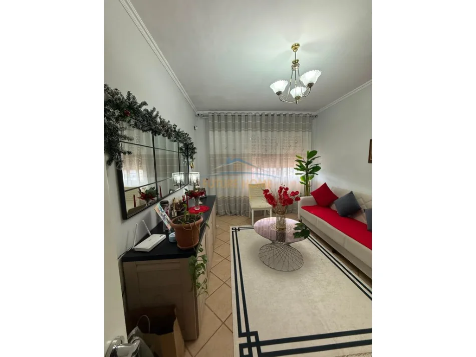 Shitet, Apartament 3+1+2, Rruga Sami Frasheri, Tirane 0696069906