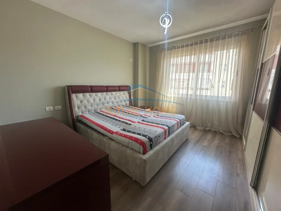 Shitje,Apartament 1+1,Unaza Re !  0696069906