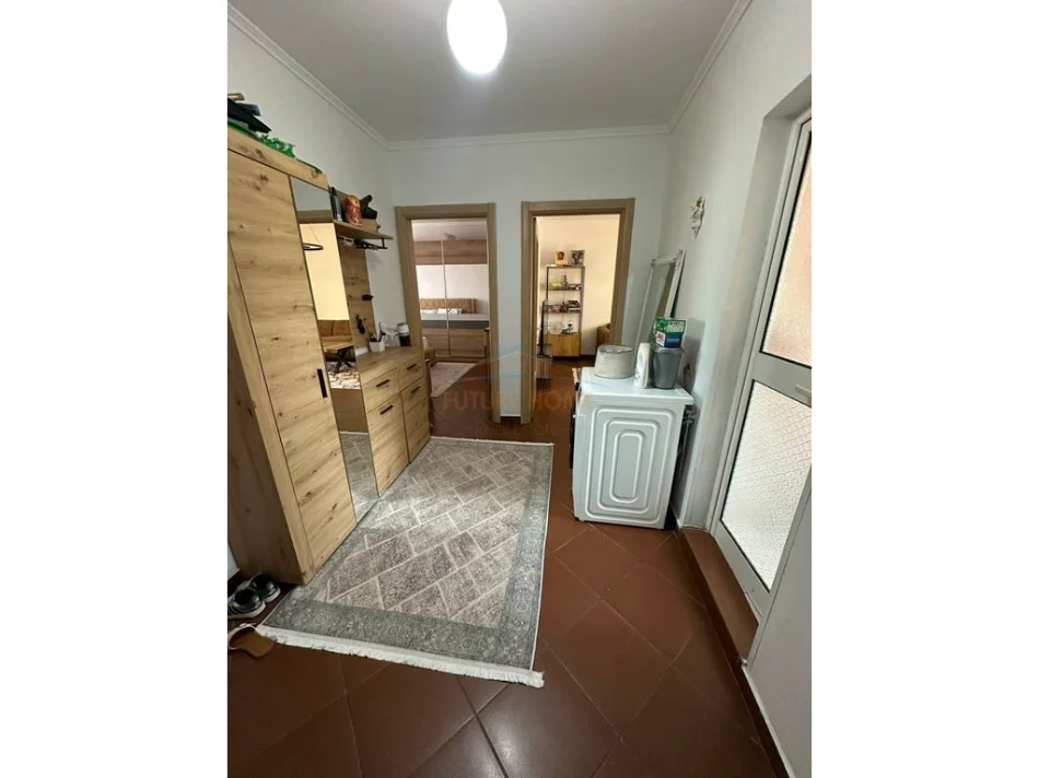 Tirane, shitet apartament 1+1 Kati 5, 63 m² 135.000 € (Ali Demi)