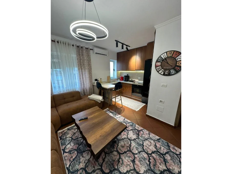 Tirane, shitet apartament 1+1 Kati 5, 63 m² 135.000 € (Ali Demi)