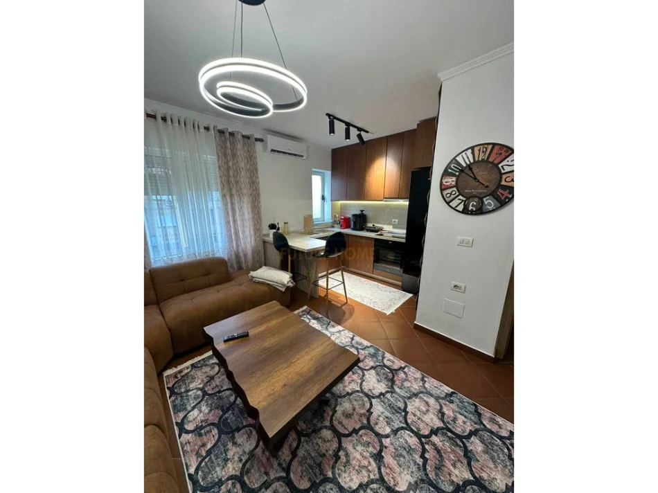 Tirane, shitet apartament 1+1+Ballkon Kati 5, 63 m² 135.000 € (Ali Demi)