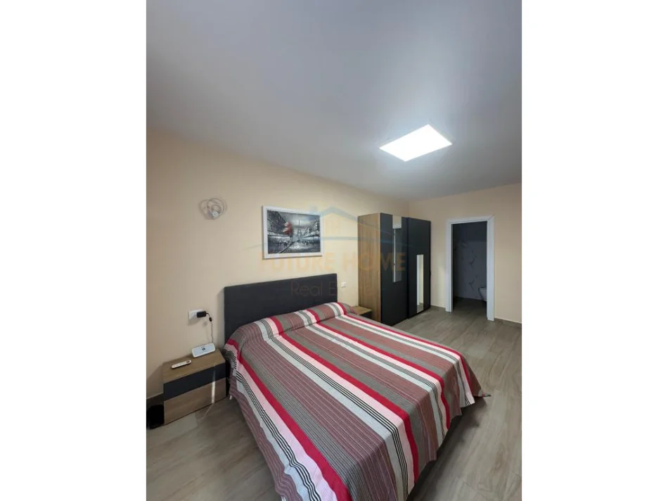 Tirane, jepet me qera apartament 2+1 Kati 2, 105 m² 650 € (Rruga Kongresi i Manastirt)