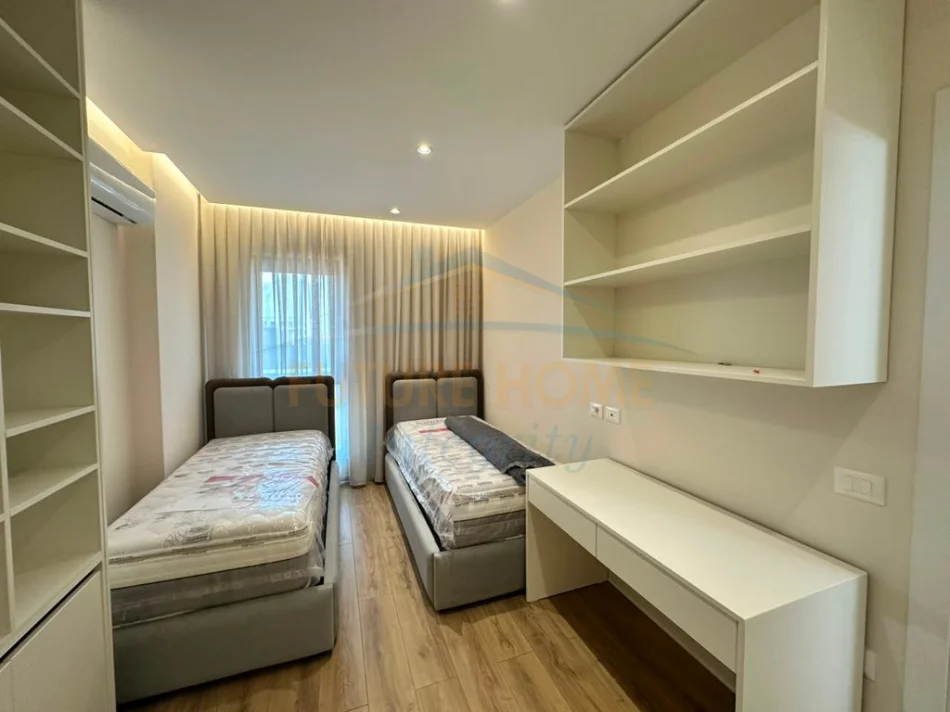 Tirane, jepet me qera apartament 2+1 Kati 7, (BULEVARDI I RI)