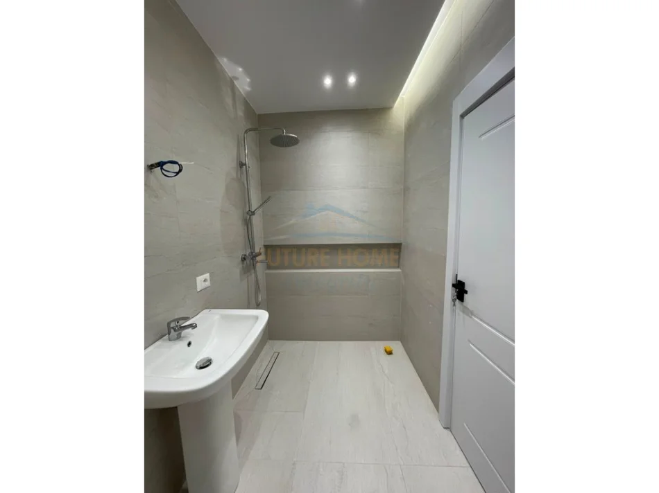 Tirane, shitet apartament 2+1 Kati 6, 100 m² 150.000 € (ALBULENA PASKUQAN)