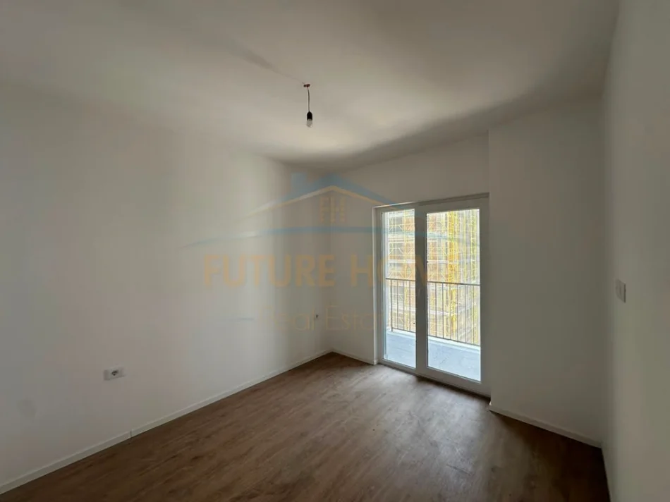 Tirane, shitet apartament 1+1 Kati 4, 60 m² 83.860 € (Casa Italia)