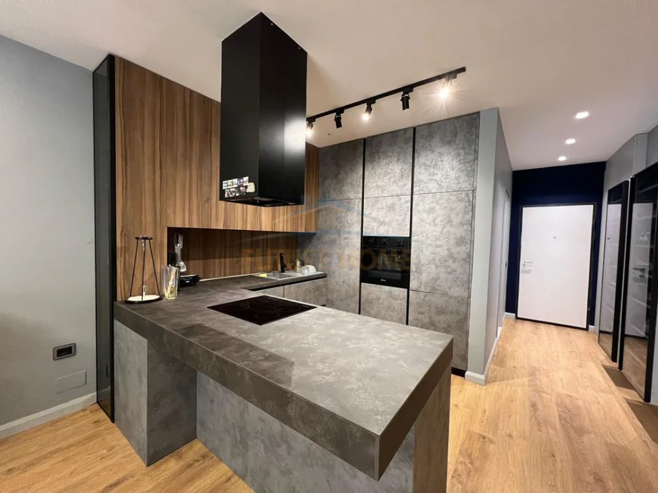 Tirane, shitet apartament 2+1 Kati 2, 124 m² 290.000 € (Liqeni i Thate)