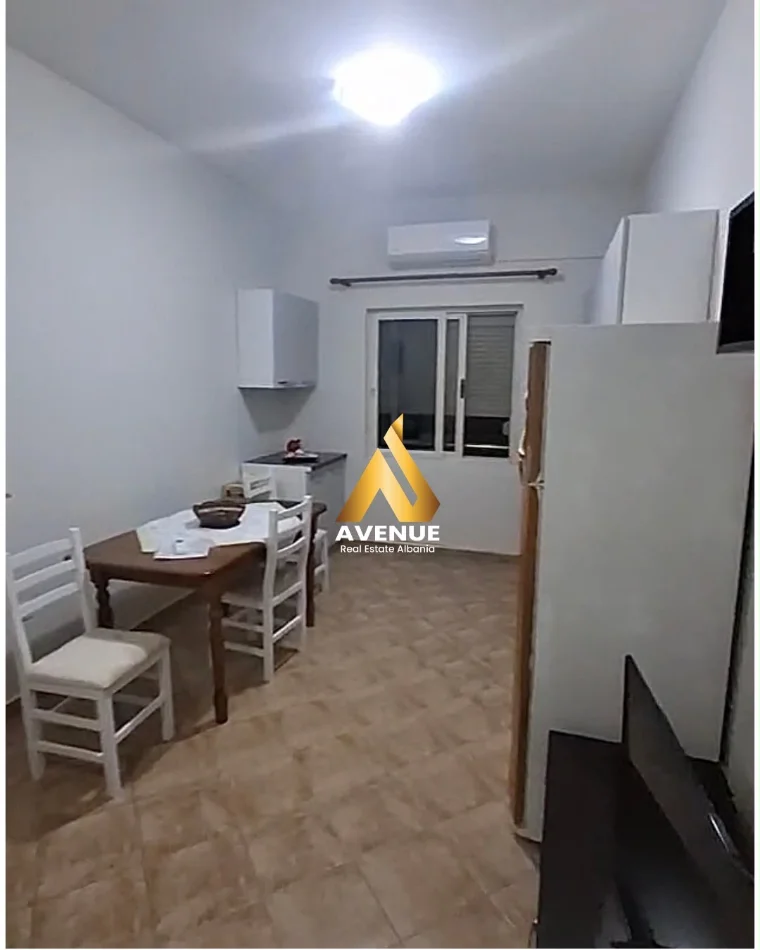 Tirane, jepet me qera apartament 1+1 Kati 2, 65 m² 400 € (Misto Mame)