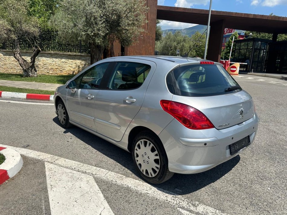 Tirane, shes makine PEUGEOT 308 1.6 BENZIN VITI 2010  gri metalizato automatik Klima