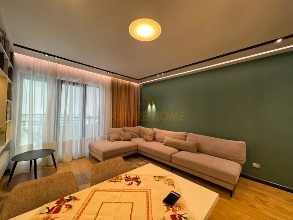 Tirane, jepet me qera apartament 2+1+Ballkon Kati 3, 94 m² 1.200 € (Liqeni i thate)