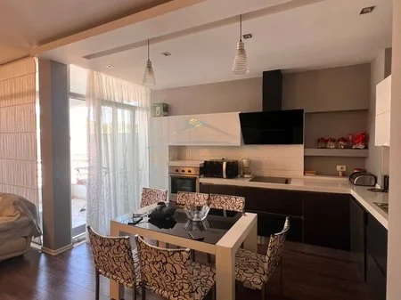 Tirane, jepet me qera apartament 2+1+Ballkon Kati 2, 91 m² 750 € 