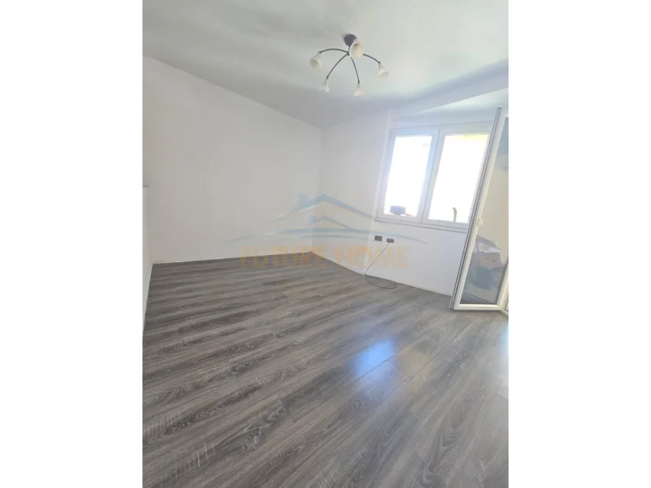 Tirane, shitet apartament 2+1+Aneks+Ballkon Kati 6, 90 m² 179.000 € (FUSHA AVIACIONIT)