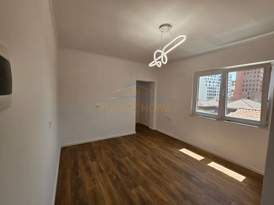 Tirane, jepet me qera apartament 1+1 Kati 4, 41 m² 1.010.101.010 € 