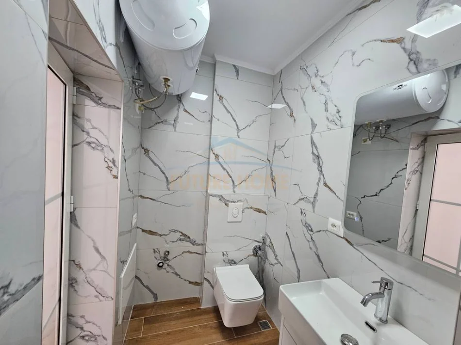 Tirane, jepet me qera apartament 1+1 Kati 4, 41 m² 1.010.101.010 € 