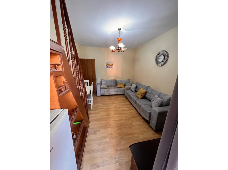 Tirane, shitet apartament 2+1 Kati 3, 70 m² 155.000 € (Rruga Karl Topia,Ambasada Amerikane)