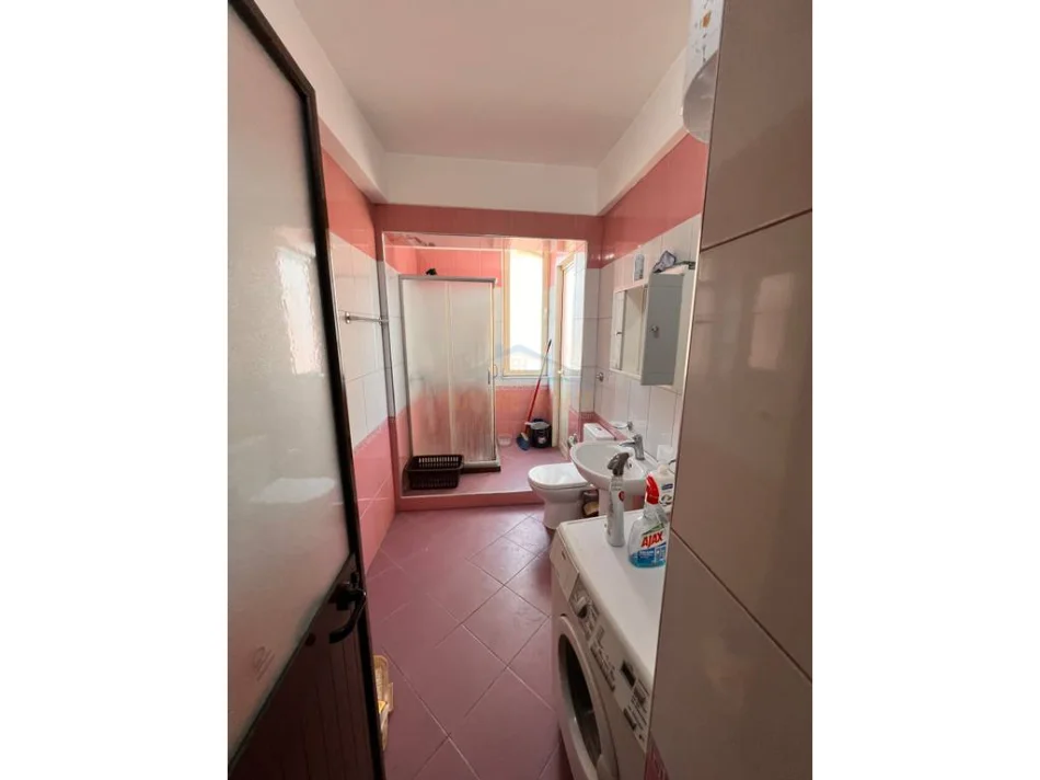 Tirane, shitet apartament 2+1 Kati 3, 70 m² 155.000 € (Rruga Karl Topia,Ambasada Amerikane)