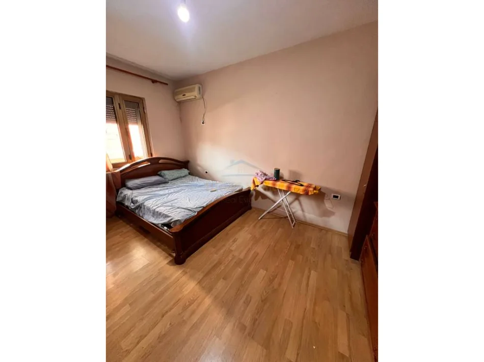 Tirane, shitet apartament 2+1 Kati 3, 70 m² 155.000 € (RRUGA E ELBASANIT)