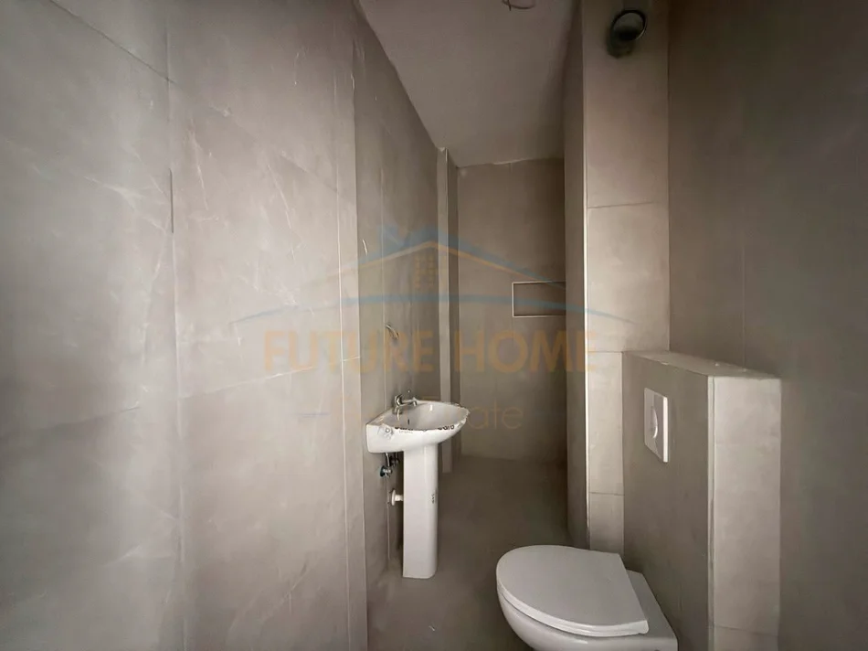 Tirane, shitet apartament 1+1 Kati 3, 56 m² 119.000 € (Parku)