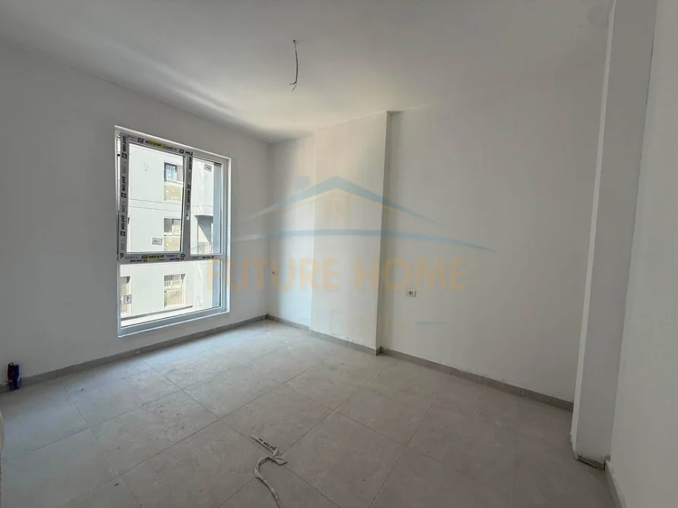 Tirane, shitet apartament 1+1+Aneks+Ballkon Kati 3, 56 m² 119.000 € (ISH PARKU)