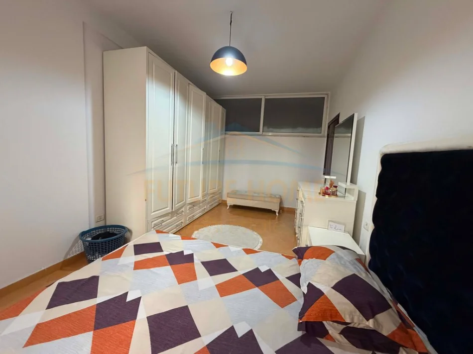 Tirane, shitet apartament 1+1+Ballkon Kati 1, 76 m² 135.000 € (UNAZA E RE)