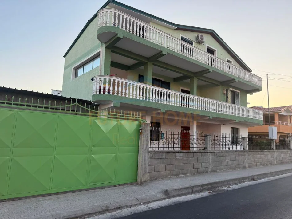 Durres, shitet Vile 2 Katshe Kati 2, 187 m² 380.000 € (Lagjia 18, Durrës)