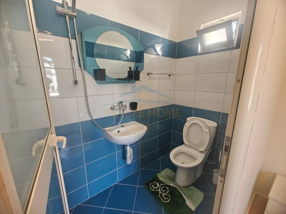 Tirane, jepet me qera apartament 2+1+Ballkon Kati 2, 120 m² 600 € (Allias)