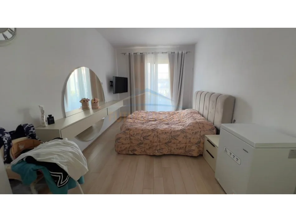 Tirane, shitet apartament 2+1 Kati 8, 104 m² 124.000 € (Kamëz,)