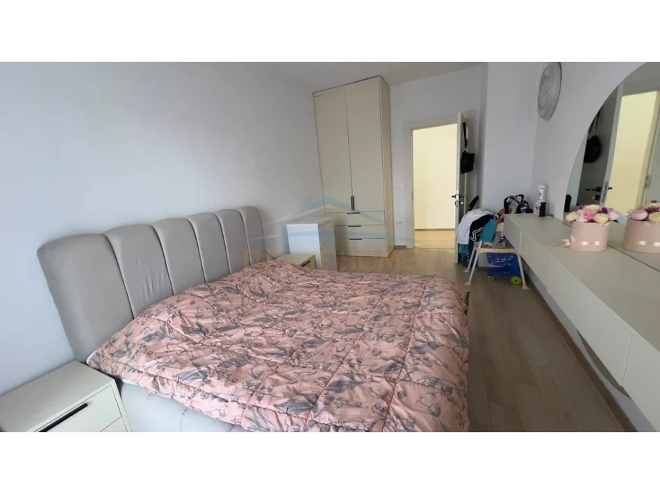 Tirane, shitet apartament 2+1 Kati 8, 104 m² 124.000 € (Kamëz,)
