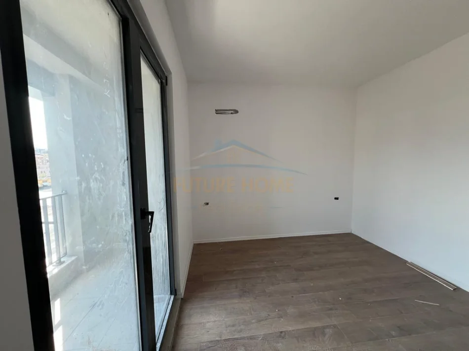 Tirane, shitet apartament 1+1 Kati 3, 66 m² 198.000 € (Bulevardi i Ri)