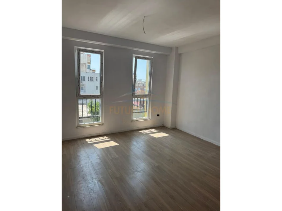 Tirane, shitet apartament 1+1 Kati 2, 62 m² 162.000 € (prane Shkolles Osman Myderizi)