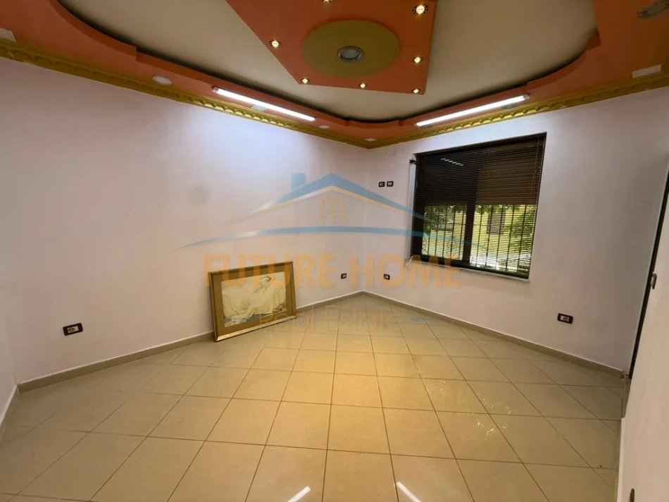 Tirane, shitet apartament 2+1 Kati 1, 69 m² 200.000 € (Rruga e Durrësit)